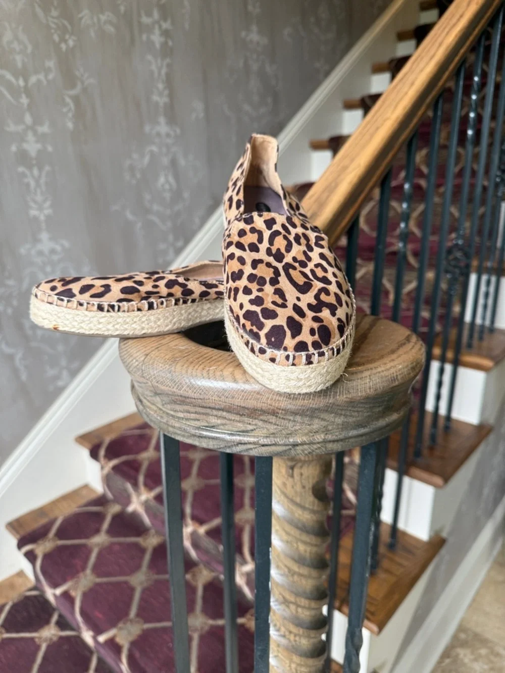 DR. SCHOLLS. Leopard print slip on shoe perfect condition size 8.